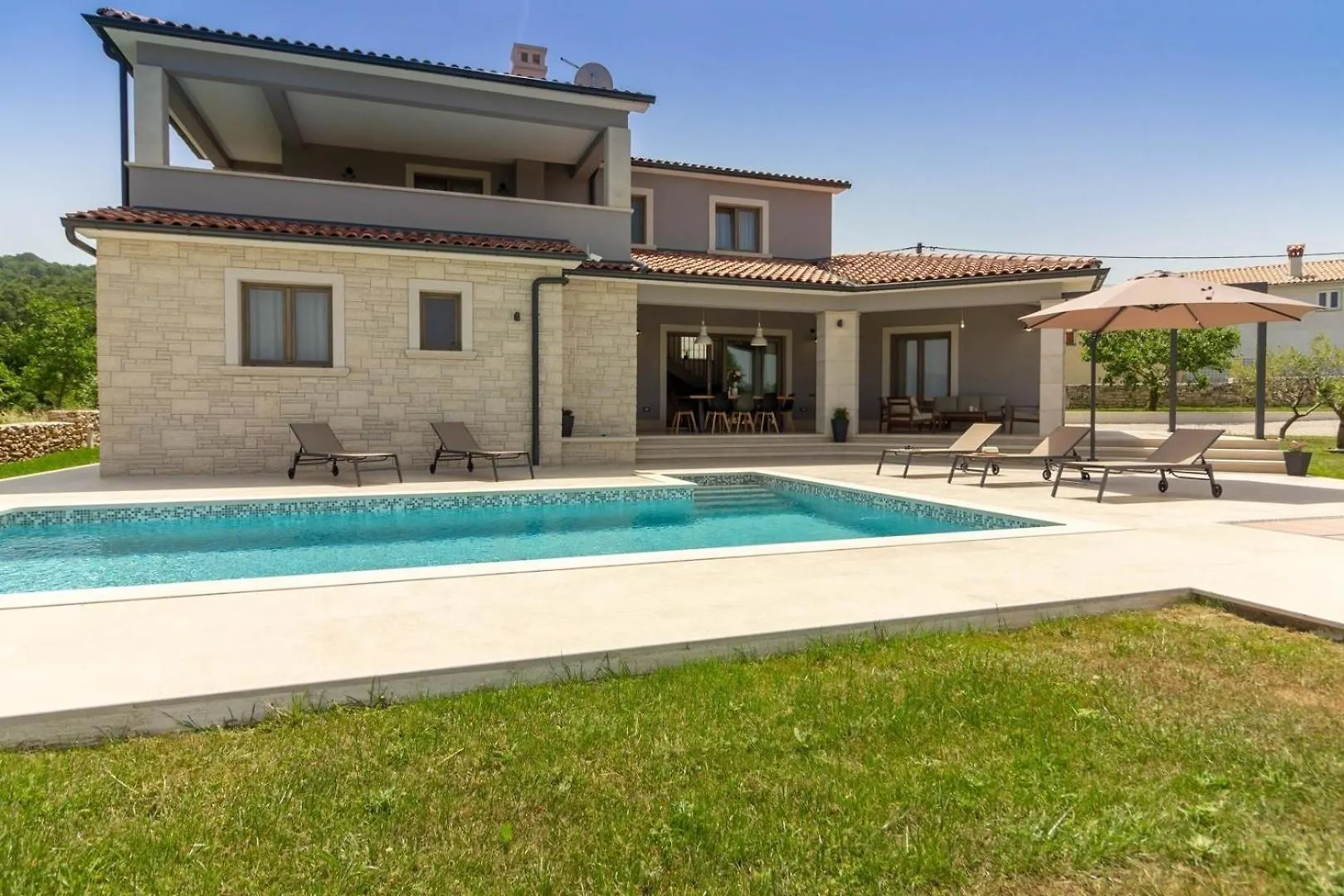 Ferienhaus Mit Privatpool Fuer 8 Personen Ca 200 Qm In Sumber, Istrien Binnenland Von Istrien Croatia